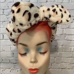 Plush Makeup Headband Leopard Print